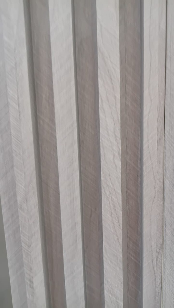 PANEL WPC (WOOD PLASTIC COMPOSITE) PARA REVESTIMIENTO DE PAREDES, MODELO No. 168-23, DIMENSIONES 168MM X 23MM X 2900MM, COLOR 025.